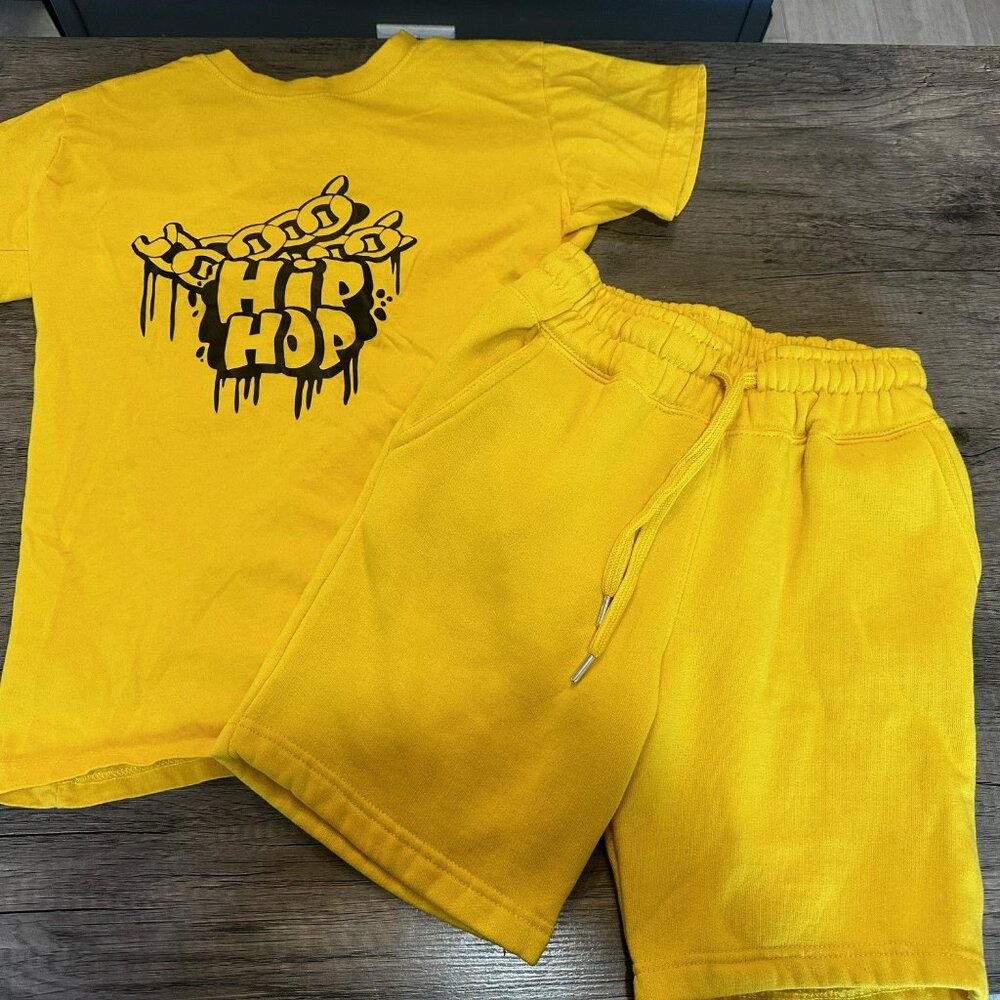 Boys 2-Piece Short Set w/Custom Graphic Size Medium